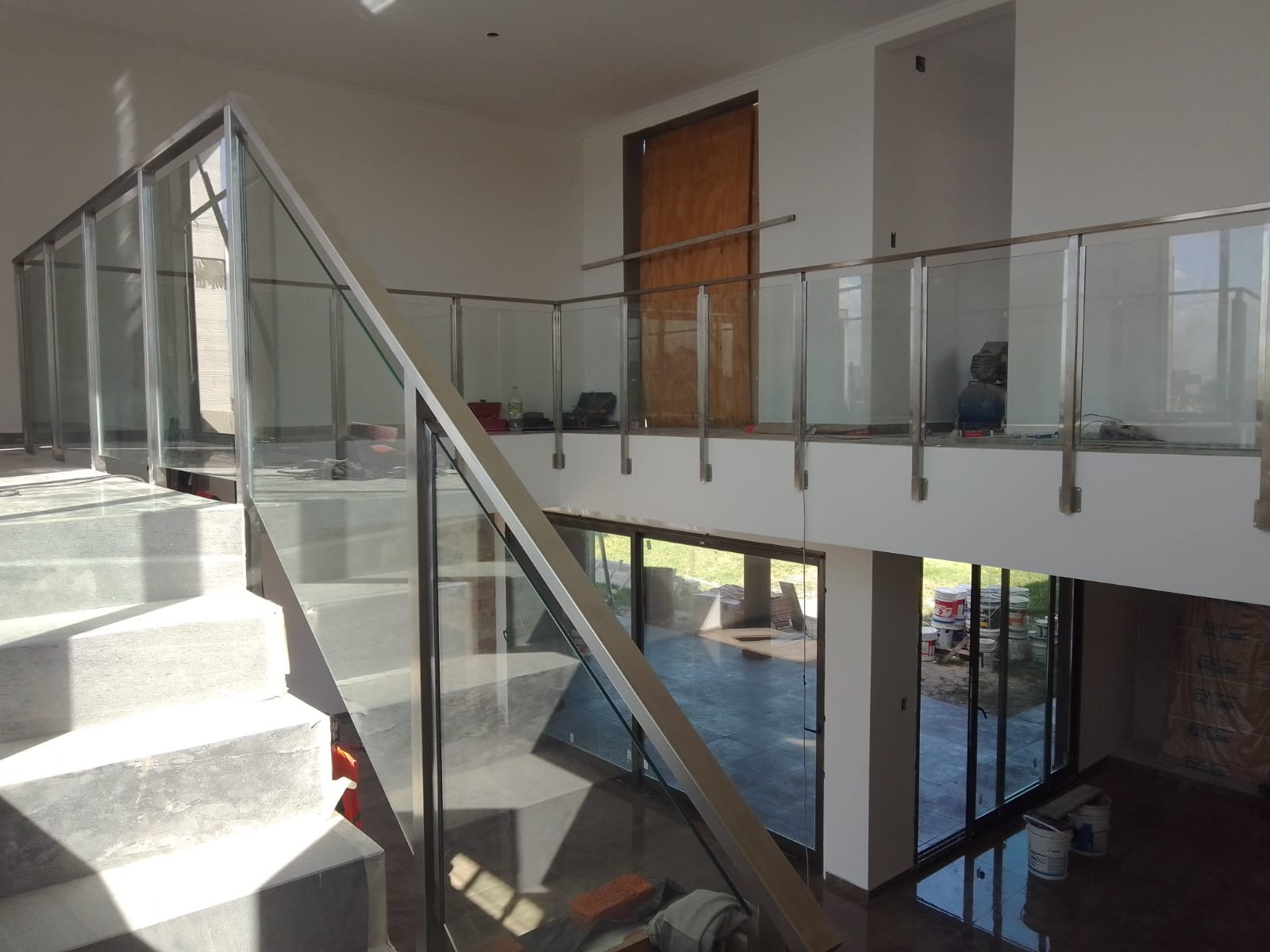 herreria pergolas de hierro y madera