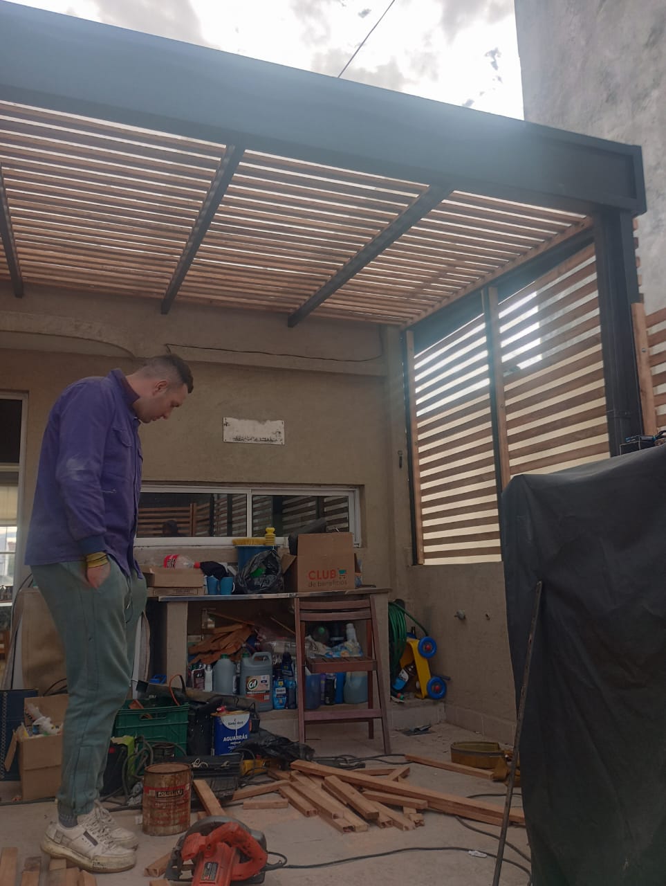herreria pergolas de hierro y madera