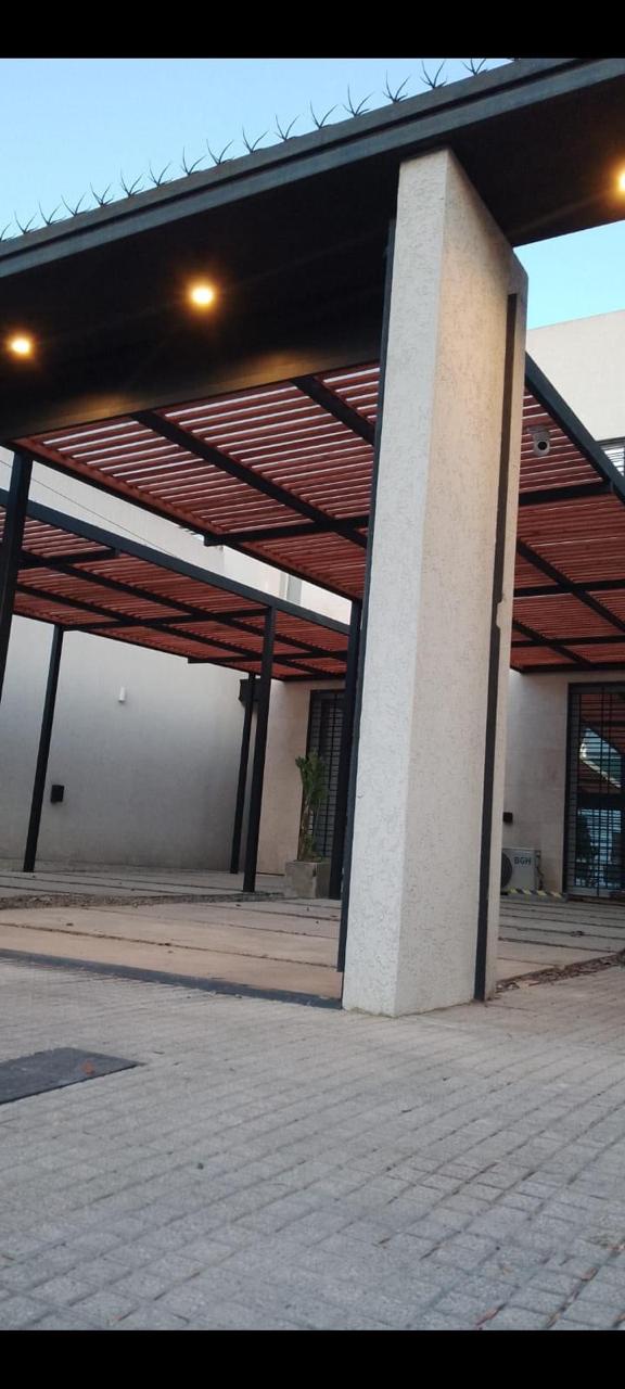 herreria pergolas de hierro y madera
